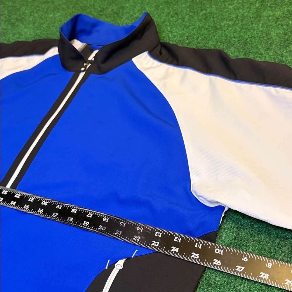 FootJoy: Short Sleeved Wind/ Weather Resistant Q-Zip (Blk,White,Blue / Medium)